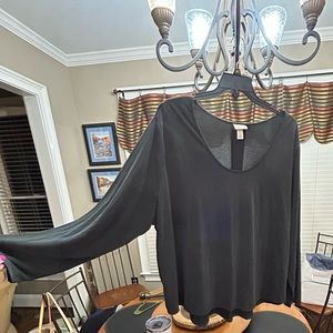 Women’s Long Sleeve Top